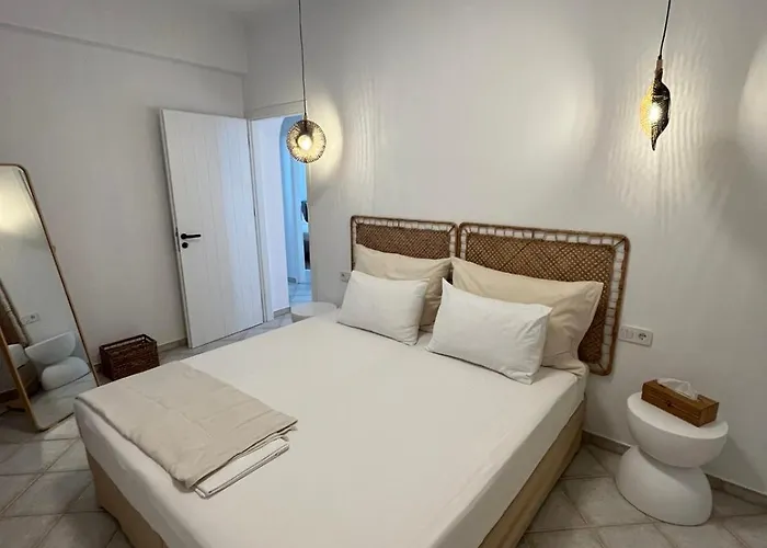 Bouhouri * Péra Jalósz