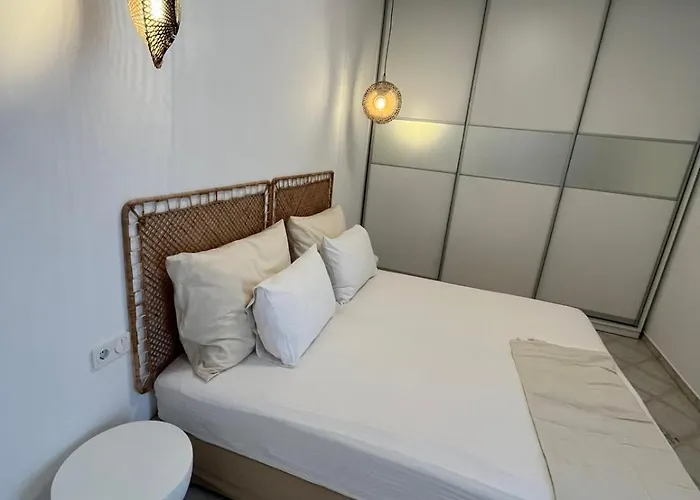 Bouhouri * Péra Jalósz